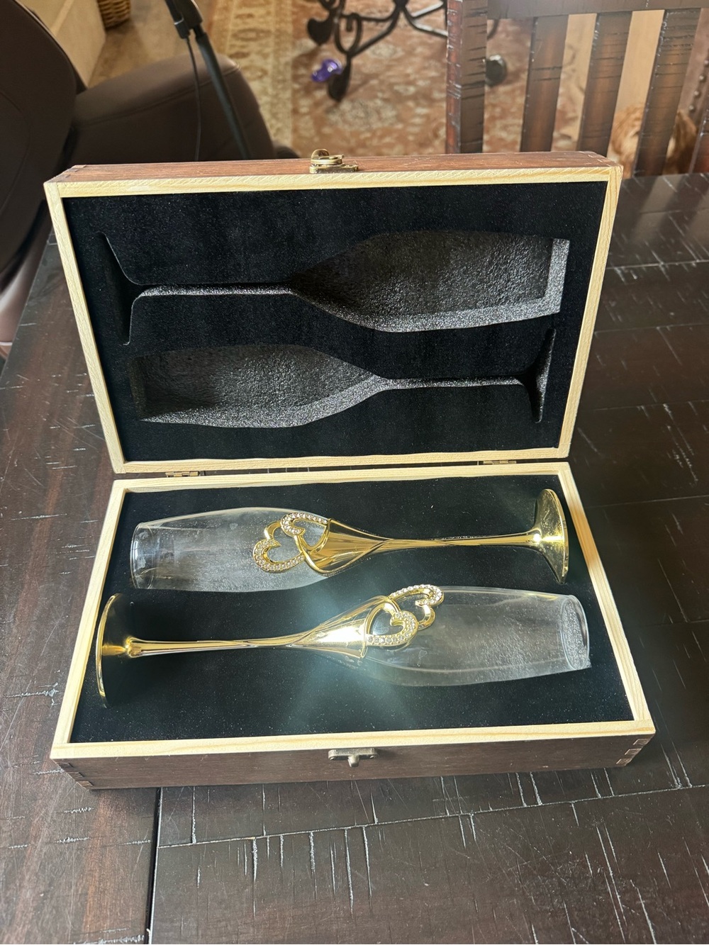 Elegant Gold-Accented Champagne bride and groom set Flutes - Pair